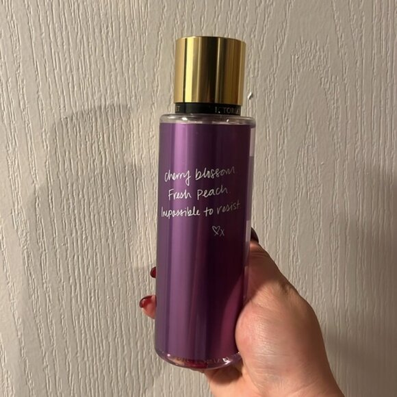 Victorias Secret Love Spell body Mist 250ml New - Picture 2 of 5